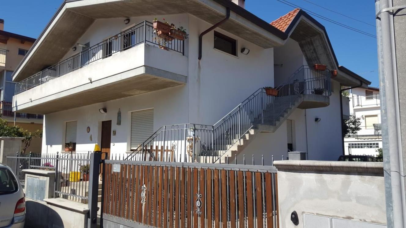 La Casa Di Cindy Vila Montesilvano Marina Exterior foto